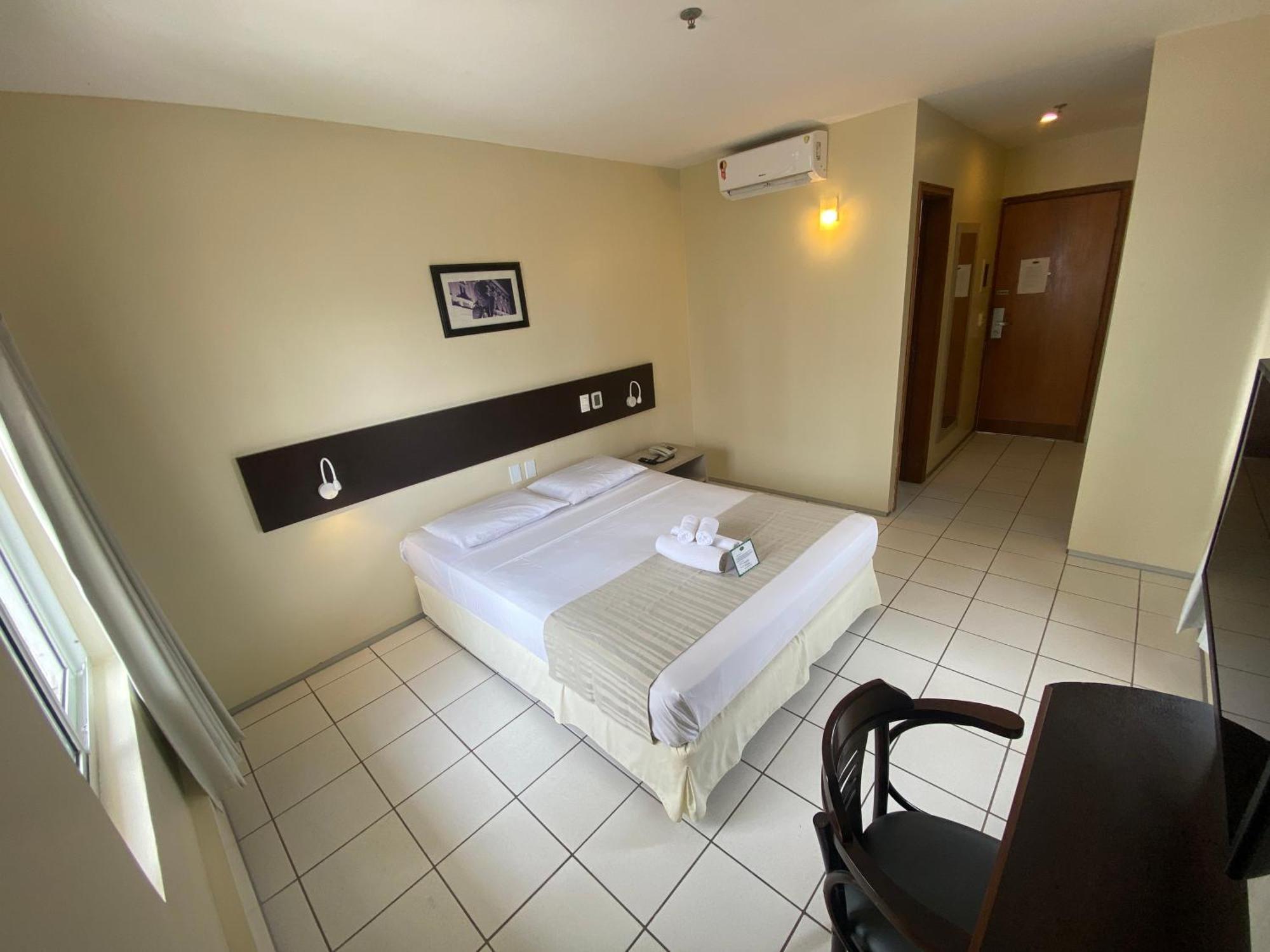 Hotel Premier เซาลูอิส ภายนอก รูปภาพ